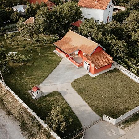 Villa Vikendica Castanea Banja Zdrelo Opština Opština Petrovac na Mlavi Exterior foto